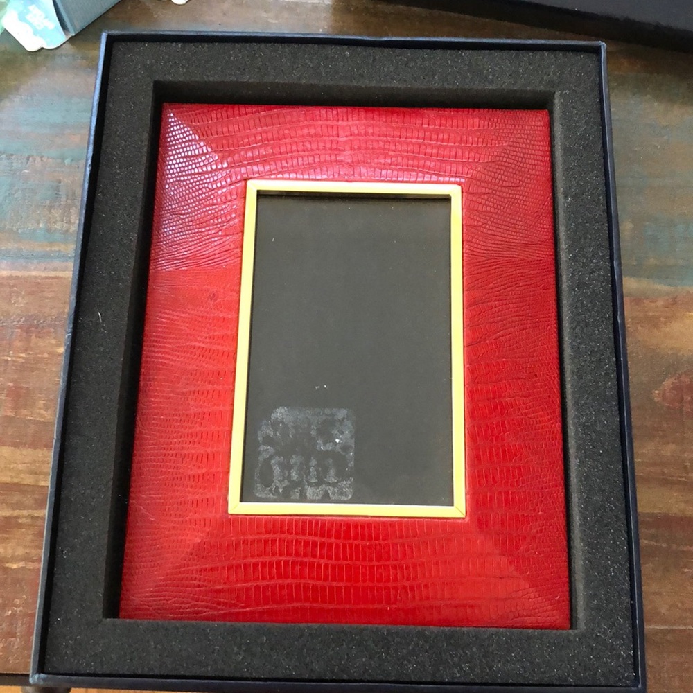 New Ralph Lauren Delphine 4x6 Frame in Red/Gold